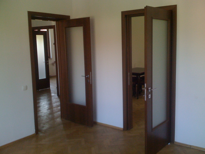 Apartament in bloc - 5 camere - Cotroceni - Pret | Preturi Apartament in bloc - 5 camere - Cotroceni