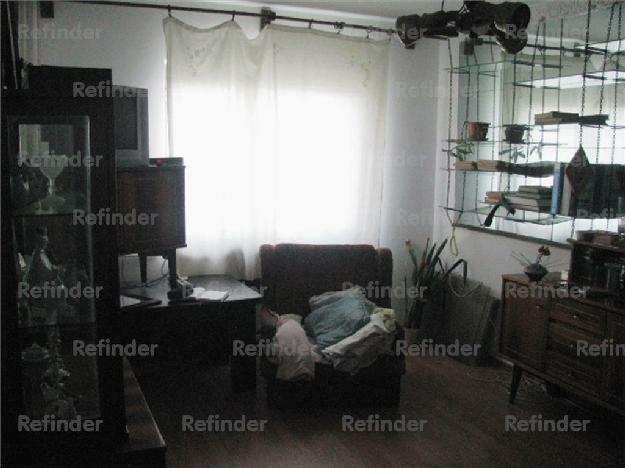 Inchiriere apartament 3 camere Cantacuzino Ploiesti - Pret | Preturi Inchiriere apartament 3 camere Cantacuzino Ploiesti