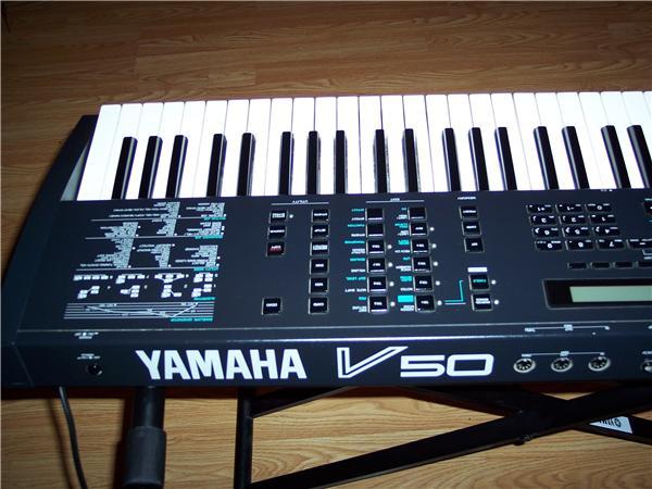 Vand Roland G800,YAMAHA V50,ALESIS QX49.KORG KONTROL49.ZIPURI PENTRU ROLAND - Pret | Preturi Vand Roland G800,YAMAHA V50,ALESIS QX49.KORG KONTROL49.ZIPURI PENTRU ROLAND