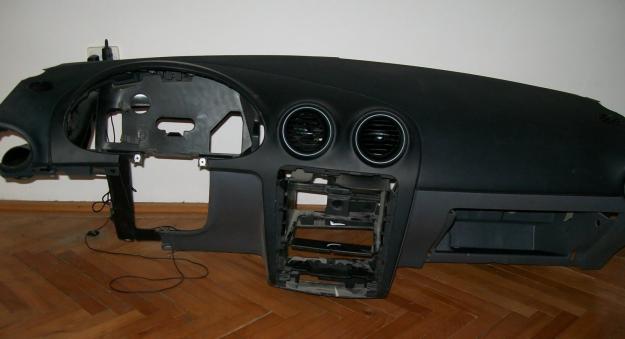 Vand plansa bord airbag pasager SEAT ibiza cordoba 2008 - Pret | Preturi Vand plansa bord airbag pasager SEAT ibiza cordoba 2008