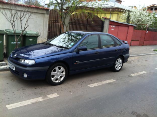 Renault Laguna - Pret | Preturi Renault Laguna