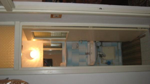 VAND APARTAMENT CU 3 CAMERE - Pret | Preturi VAND APARTAMENT CU 3 CAMERE