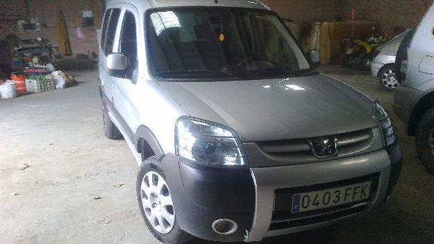 peugeot partner 2.0hdi din 2006 - Pret | Preturi peugeot partner 2.0hdi din 2006