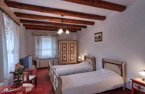 Beautiful single room in Medias - Pret | Preturi Beautiful single room in Medias