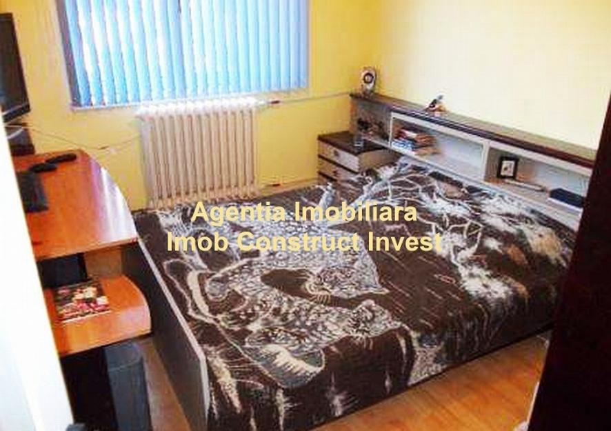 Apartament 3 camere de vanzare zona Bratianu - Pret | Preturi Apartament 3 camere de vanzare zona Bratianu