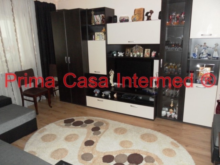 Apartament 3 camere, decomandat, confort 0, Kaufland - Pret | Preturi Apartament 3 camere, decomandat, confort 0, Kaufland