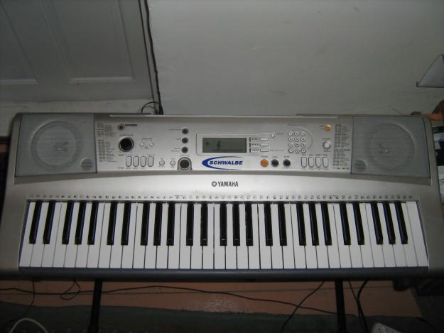 Yamaha psr E313 ( stare perfecta ) - Pret | Preturi Yamaha psr E313 ( stare perfecta )