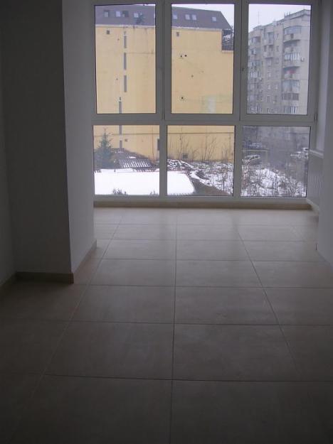 Zona Vitan-Apartament in bloc cu 3 camere - Pret | Preturi Zona Vitan-Apartament in bloc cu 3 camere