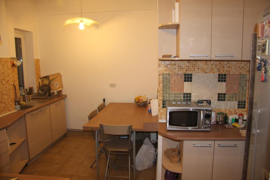Apartament in bloc - 5 camere - Cismigiu - Pret | Preturi Apartament in bloc - 5 camere - Cismigiu