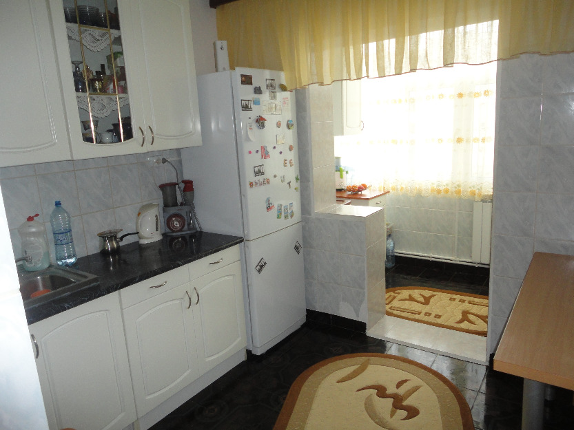 apartament 3 camere - Pret | Preturi apartament 3 camere