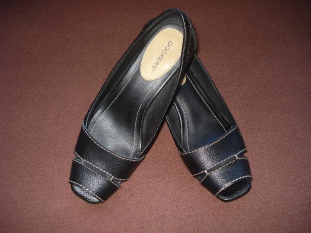 Pantofi peep toe din piele marca Dockers, marimea 36 jumatate - Pret | Preturi Pantofi peep toe din piele marca Dockers, marimea 36 jumatate