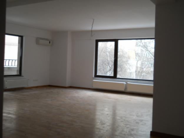 Apartament cu 4 camere - Kiseleff - Pret | Preturi Apartament cu 4 camere - Kiseleff