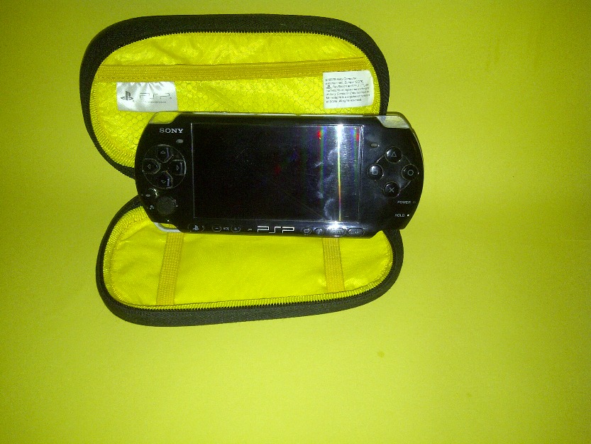 PlayStation Portabil PSP-3004 - Pret | Preturi PlayStation Portabil PSP-3004