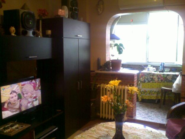 vanzare apartament 4 camere - Pret | Preturi vanzare apartament 4 camere