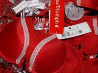 Sutiene outlet marca Triumpf en-gros! - Pret | Preturi Sutiene outlet marca Triumpf en-gros!