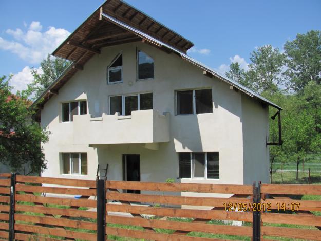 Vanzare casa Vladesti - Pret | Preturi Vanzare casa Vladesti