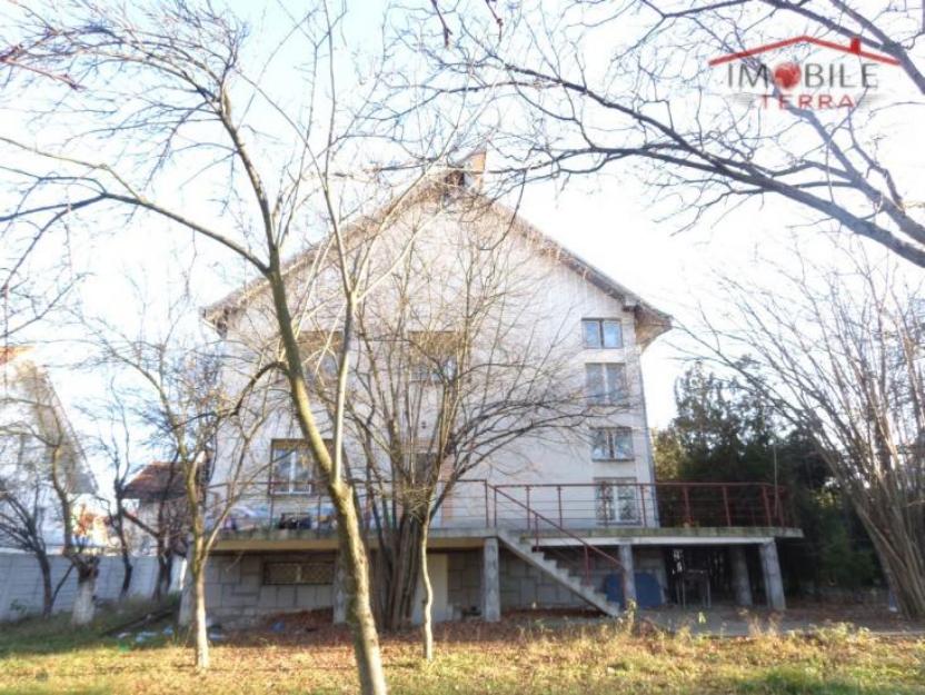 Vila de vanzare in zona Calea Dumbravii Sibiu 1400 mp teren.Sibiu - Pret | Preturi Vila de vanzare in zona Calea Dumbravii Sibiu 1400 mp teren.Sibiu