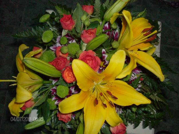 ARANJAMENTE FLORALE - Pret | Preturi ARANJAMENTE FLORALE