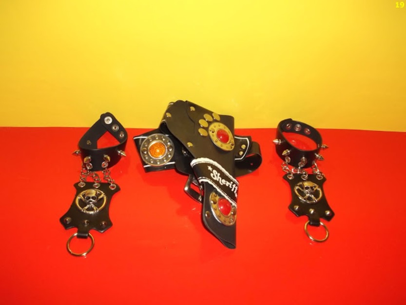 jucarii accesorii pentru pistol teaca si bratari pentru maini de jucarie pentru baieti - Pret | Preturi jucarii accesorii pentru pistol teaca si bratari pentru maini de jucarie pentru baieti