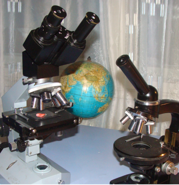 MICROSCOP IOR BUCURESTI + UN MICROSCOP URSS 1955 GRATIS - Pret | Preturi MICROSCOP IOR BUCURESTI + UN MICROSCOP URSS 1955 GRATIS