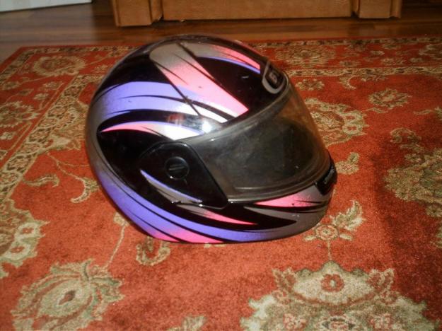 casca moto nzi si helmets in stare super - Pret | Preturi casca moto nzi si helmets in stare super