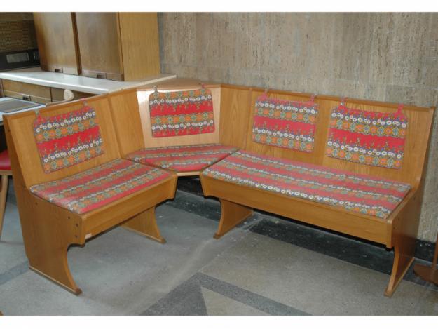 Coltar bucatarie cu masa si doua scaune - Pret | Preturi Coltar bucatarie cu masa si doua scaune