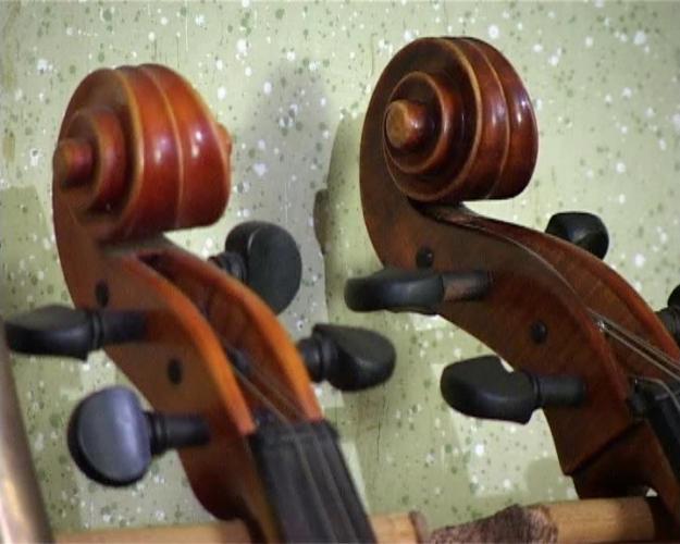 Vând instrumente muzicale cu coardă - Pret | Preturi Vând instrumente muzicale cu coardă