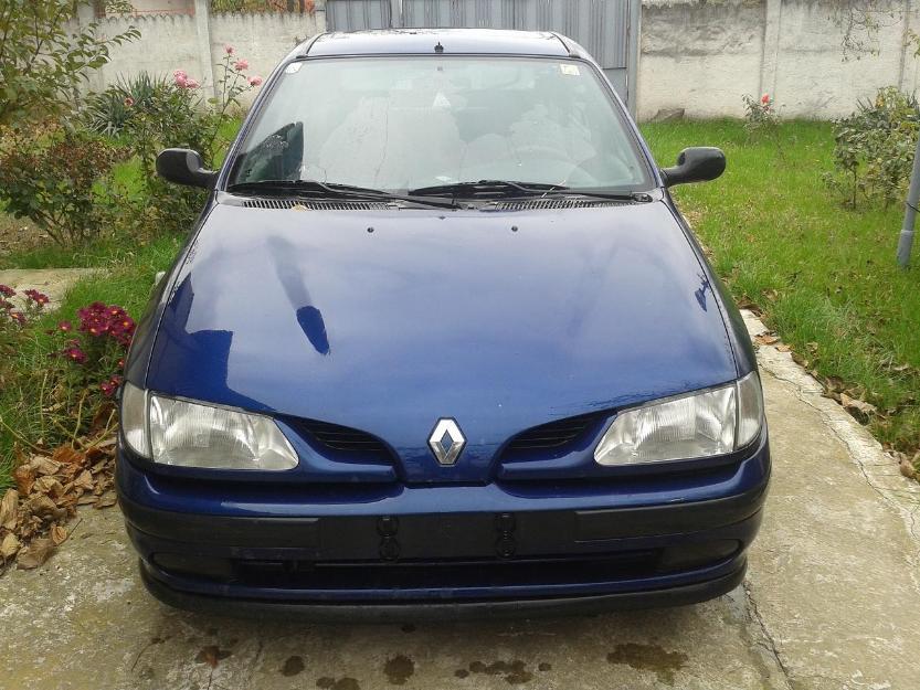 Capota motor, cauciucuri renault megane i classic - Pret | Preturi Capota motor, cauciucuri renault megane i classic