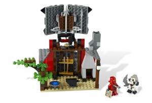 LEGO Blacksmith Shop (2508) - Pret | Preturi LEGO Blacksmith Shop (2508)