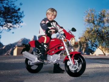 PEG PEREGO - Motocicleta Ducati Monster - Pret | Preturi PEG PEREGO - Motocicleta Ducati Monster