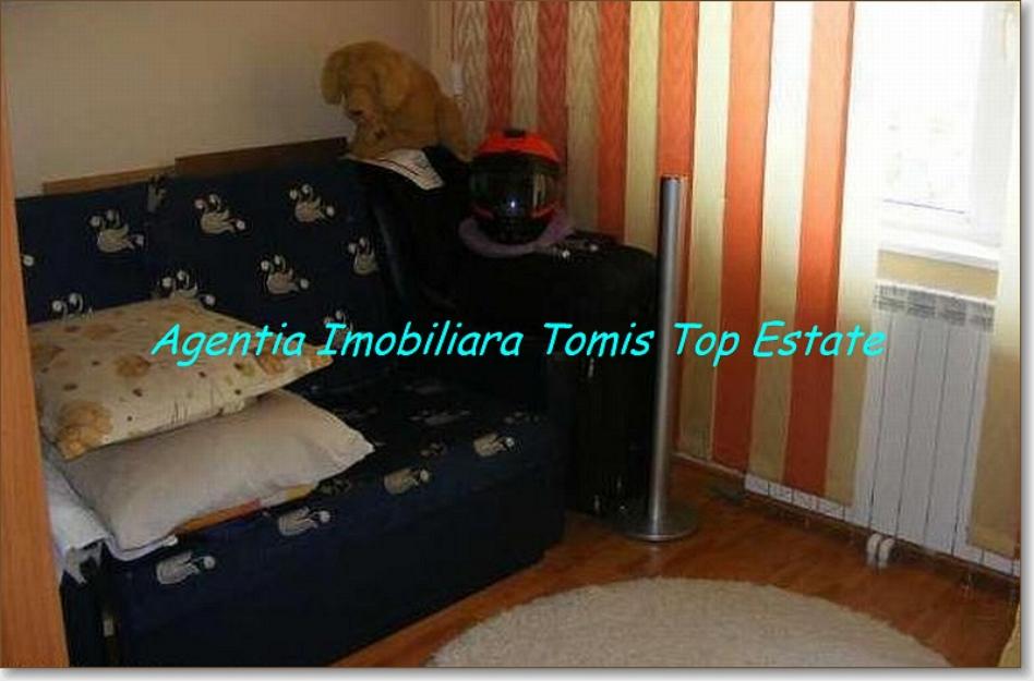 Apartament cu 3 camere de vanzare zona Poarta 6 - Pret | Preturi Apartament cu 3 camere de vanzare zona Poarta 6