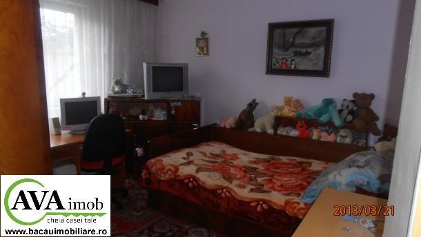 Ofer urgent la vanzare apartament cu 3 camere decomandat in zona Martir Horia - Pret | Preturi Ofer urgent la vanzare apartament cu 3 camere decomandat in zona Martir Horia