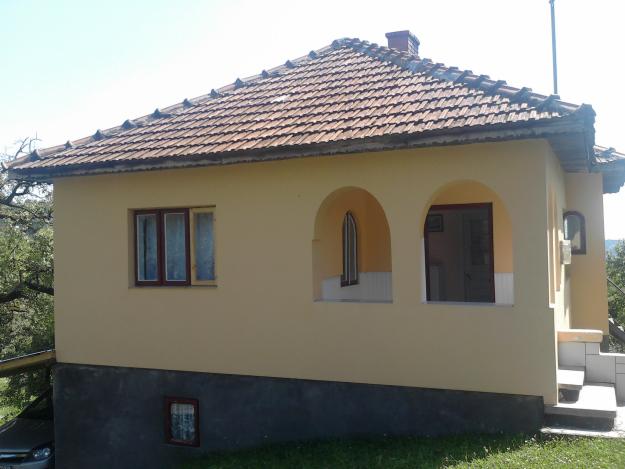 vand casa si teren sotrile prahova 45000 euro - Pret | Preturi vand casa si teren sotrile prahova 45000 euro