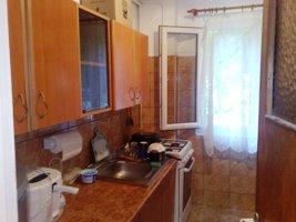 proprietar vand apartament cu 3 camere - Pret | Preturi proprietar vand apartament cu 3 camere