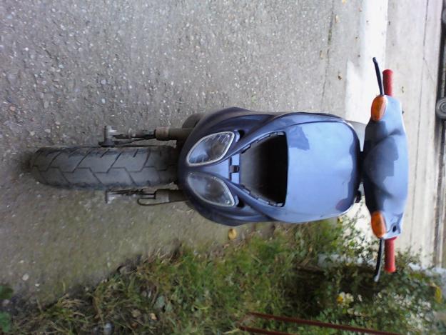 vand scuter piaggio nrg cu 400euro sau 15 miloane - Pret | Preturi vand scuter piaggio nrg cu 400euro sau 15 miloane