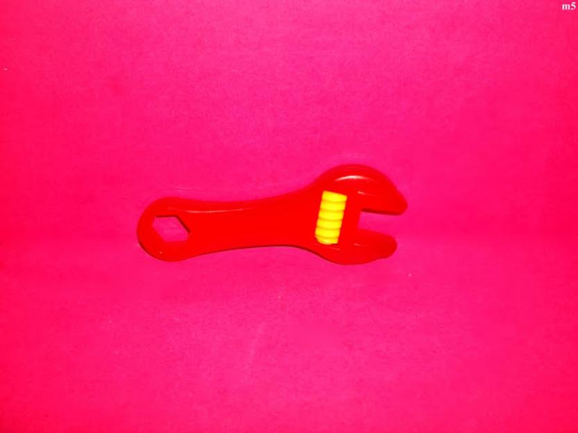 jucarii accesorii pentru baieti cheie franceza de jucarie din plastic - Pret | Preturi jucarii accesorii pentru baieti cheie franceza de jucarie din plastic