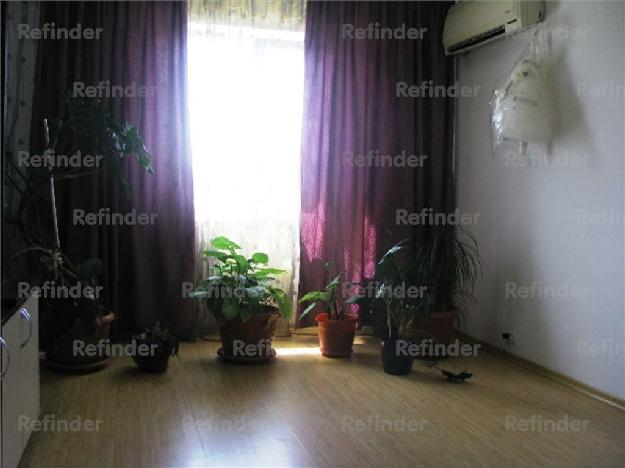 Vanzare apartament 3 camere, Ploiesti zona Paltinis - Pret | Preturi Vanzare apartament 3 camere, Ploiesti zona Paltinis