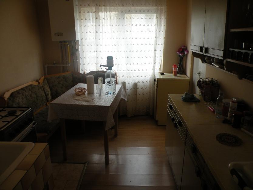 Apartament cu doua camere, b-dul Mihai Viteazu - Pret | Preturi Apartament cu doua camere, b-dul Mihai Viteazu