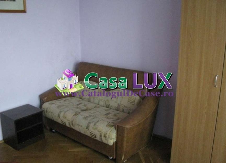 Casa Lux propune spre inchiriere apartament cu 3 camere in zona Podu Ros - Pret | Preturi Casa Lux propune spre inchiriere apartament cu 3 camere in zona Podu Ros