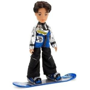 Papusa Bratz Boyz Play Sportz - Cade - Pret | Preturi Papusa Bratz Boyz Play Sportz - Cade