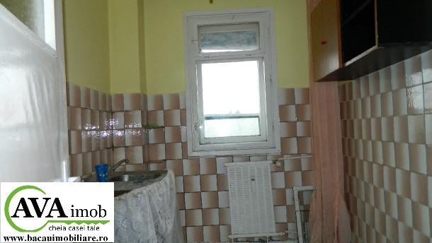 Vand apartament cu 2 camere semidecomandat, la Orizont, la etajul 3 din 4, simplu - Pret | Preturi Vand apartament cu 2 camere semidecomandat, la Orizont, la etajul 3 din 4, simplu