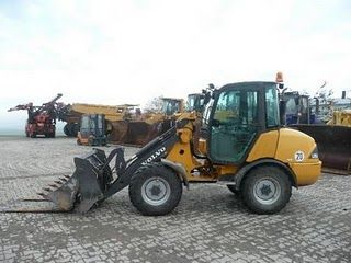 Buldoexcavator Volvo L20 BP de vanzare second hand vanzari buldoexcavatoare leasing - Pret | Preturi Buldoexcavator Volvo L20 BP de vanzare second hand vanzari buldoexcavatoare leasing