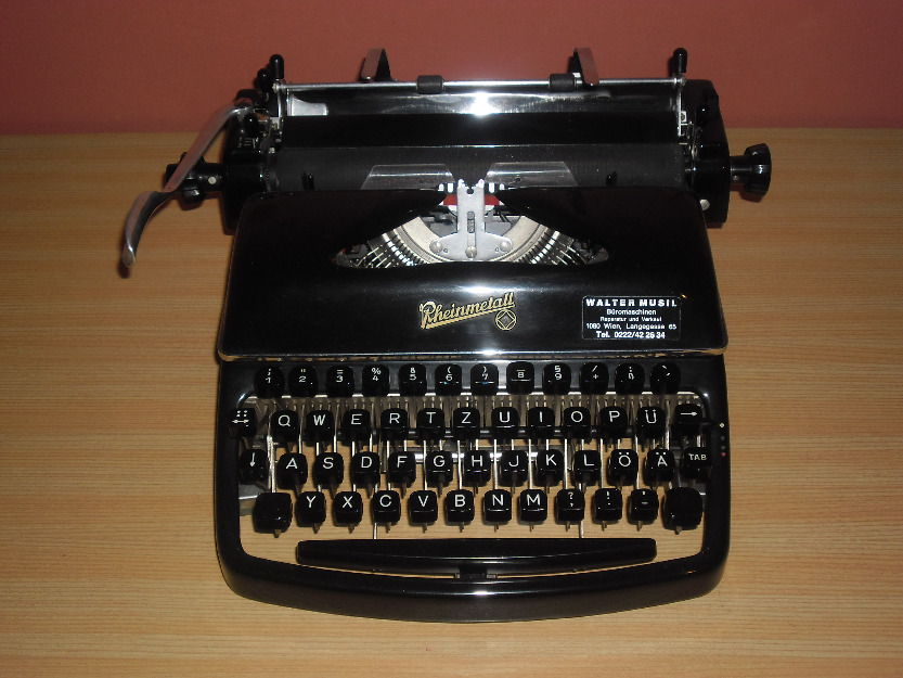 Maşină de scris portabilă - Rheinmetall KsT - Pret | Preturi Maşină de scris portabilă - Rheinmetall KsT