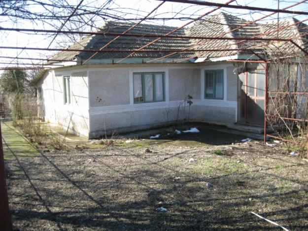 VAND / SCHIMB cu apartament in Buzau, casa locuibila la sosea, in Merei, jud. Buzau - Pret | Preturi VAND / SCHIMB cu apartament in Buzau, casa locuibila la sosea, in Merei, jud. Buzau