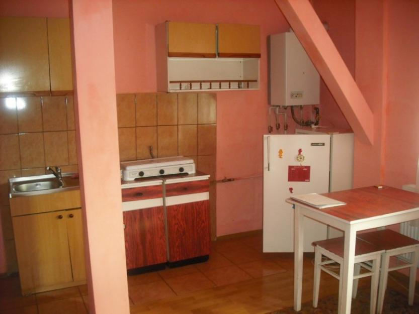 Apartament 2 camere, la mansarda, Sibiu - Rahova - Pret | Preturi Apartament 2 camere, la mansarda, Sibiu - Rahova