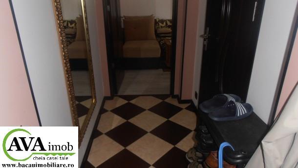 Ofer la vanzare apartament cu 2 camere micut si cochet, in Zimbru - Pret | Preturi Ofer la vanzare apartament cu 2 camere micut si cochet, in Zimbru