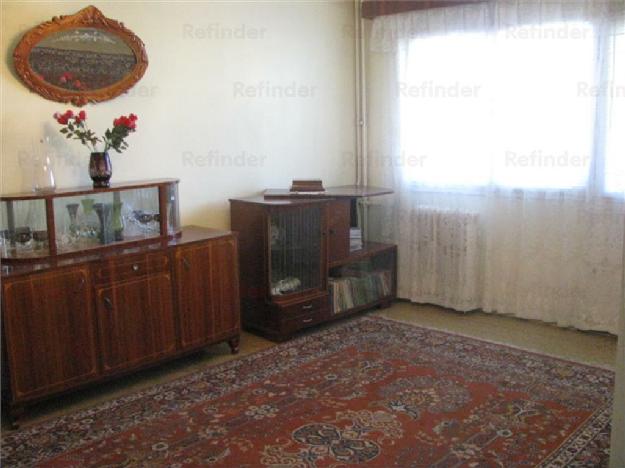 Vanzare apartament 3 camere Malu Rosu Ploiesti - Pret | Preturi Vanzare apartament 3 camere Malu Rosu Ploiesti