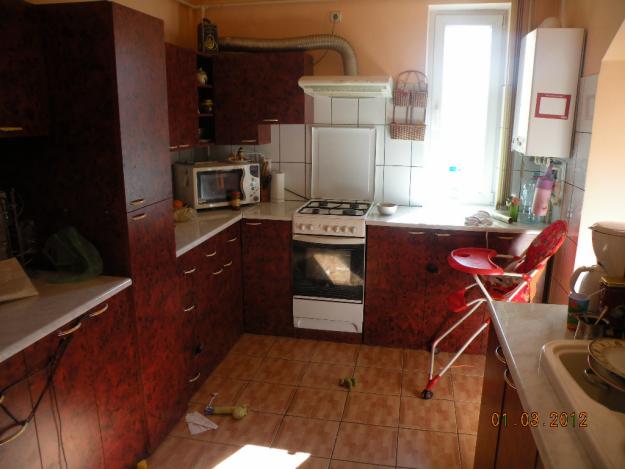 apartament 4 camere si garaj - mobilat utilat - Pret | Preturi apartament 4 camere si garaj - mobilat utilat